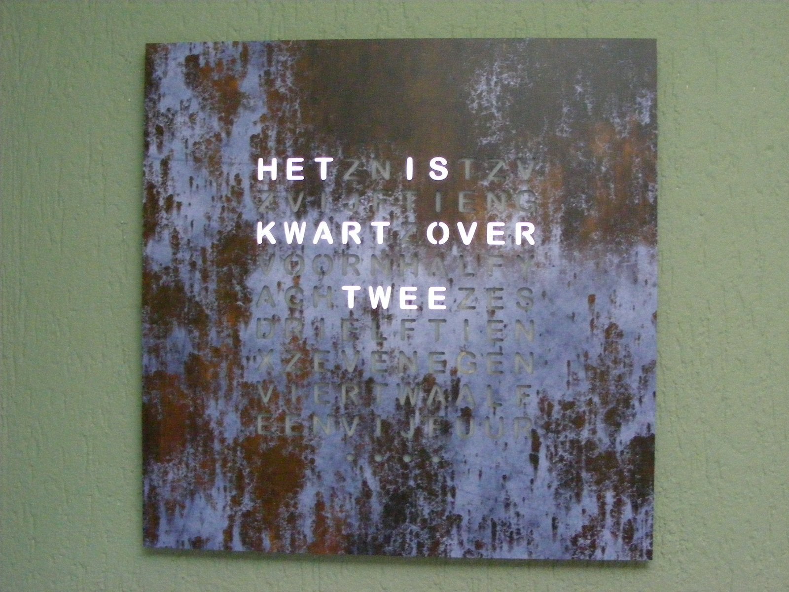 Woordklok 60 X 60cm of 50 X 50cm handgemaakt, Huis en Inrichting, Woonaccessoires | Klokken, Nieuw, Industrieel, Digitaal, Overige merken