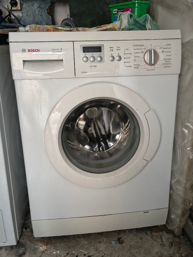 Bosch Serie 2 wasmachine, Ophalen, Minder dan 85 cm, Zo goed als nieuw, Voorlader
