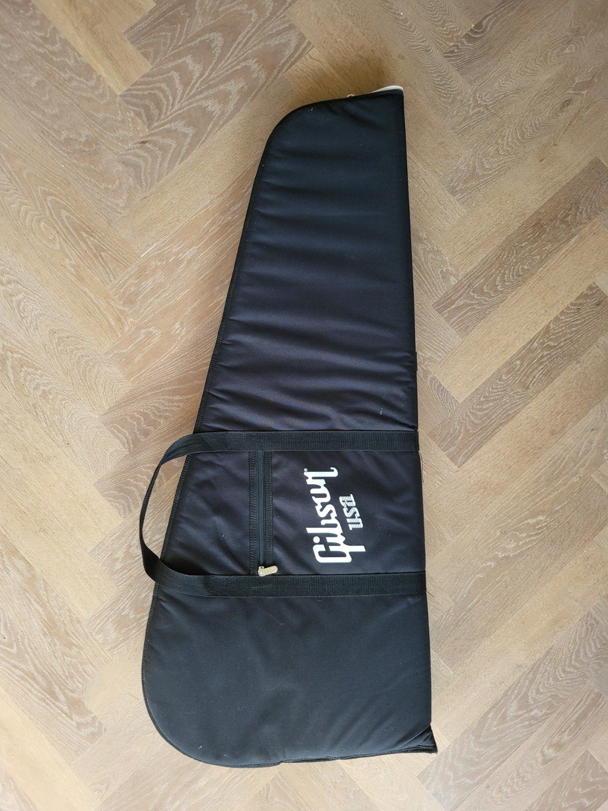 Gibson Padded Gigbag voor Firebird of Flying V, Muziek en Instrumenten, Behuizingen en Koffers, Ophalen of Verzenden, Zo goed als nieuw