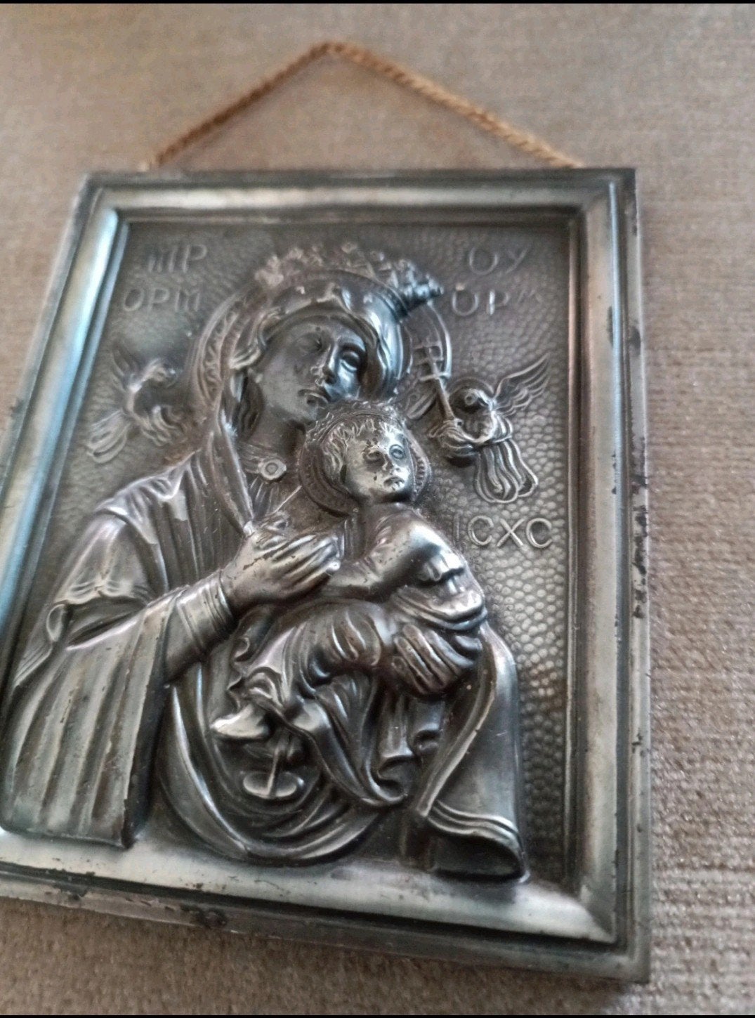 Prachtige vintage religieuze wandplaat / icoon in reliëf, Antiek en Kunst, Antiek | Religie, Ophalen of Verzenden