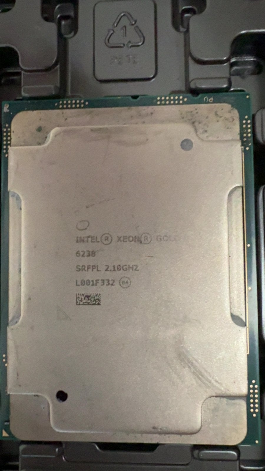 Intel Xeon Gold 6238 Processor 2.10GHz SRFPL, Ophalen of Verzenden, Zo goed als nieuw, 2 tot 3 Ghz