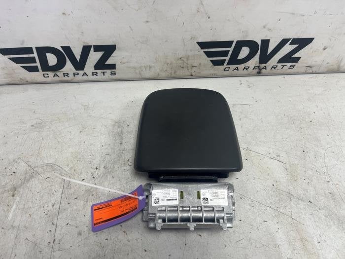 Armleuning van een Audi RSQ8, Gebruikt, -, -, -