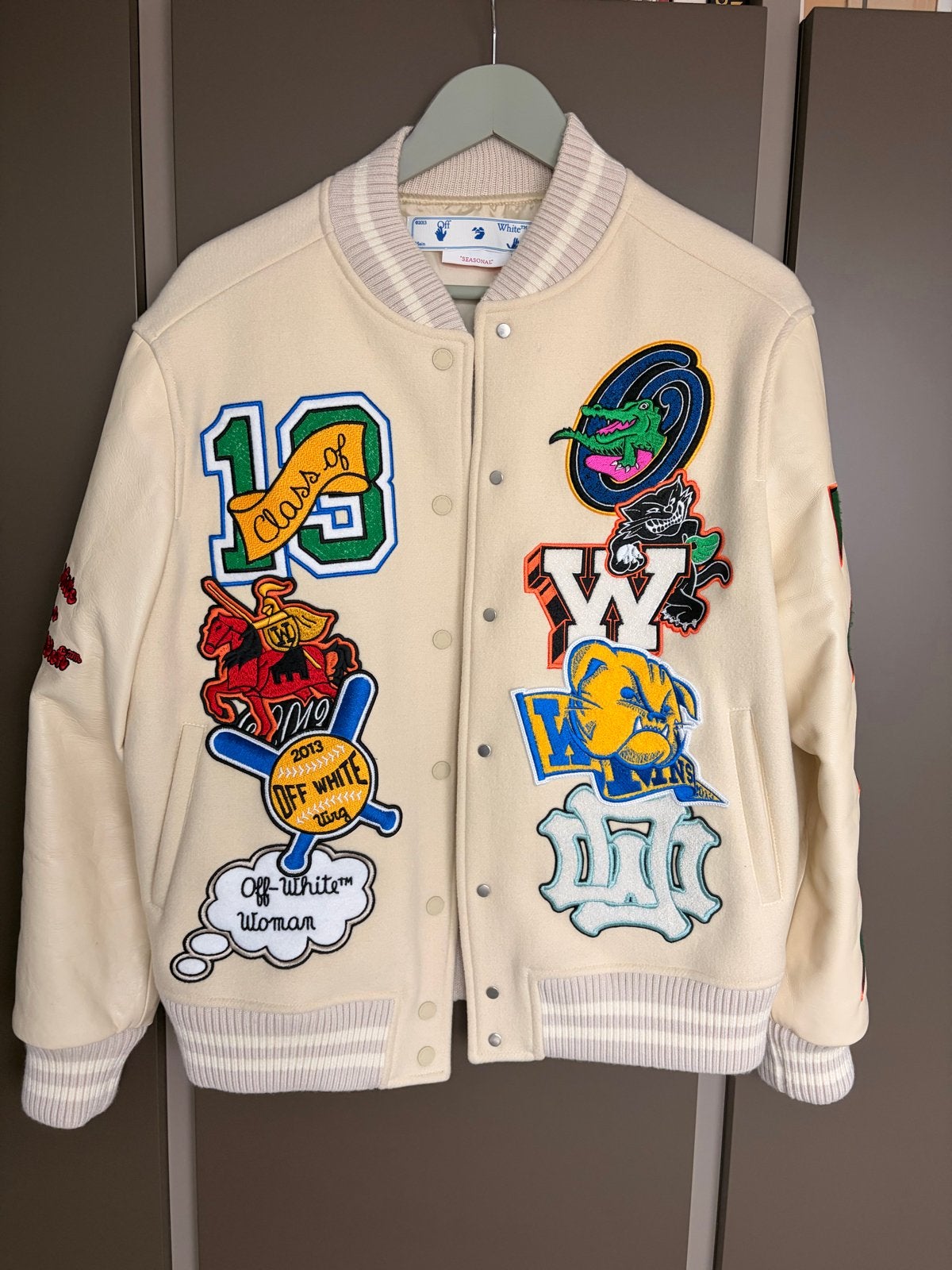 Off-White Varsity Jacket - Exclusieve Collectie, Ophalen of Verzenden, Zo goed als nieuw, Maat 38/40 (M), Beige