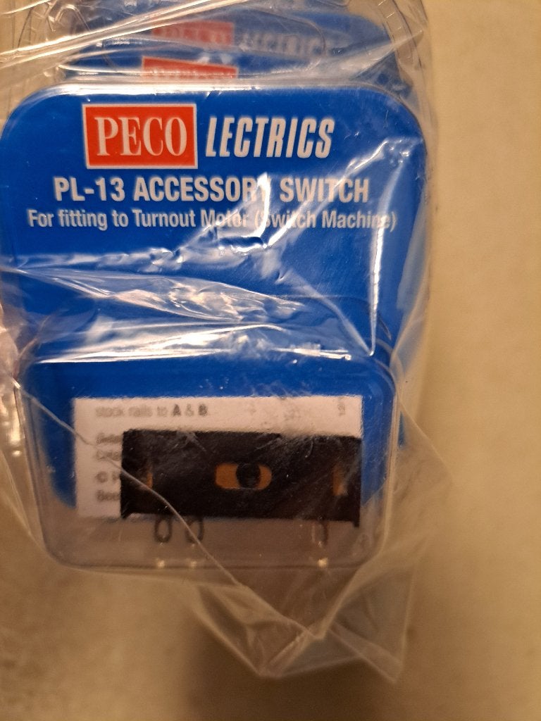 Peco PL-13 Accessory Switch (nieuw), Overige merken, Gelijkstroom of Wisselstroom, Nieuw, Rails