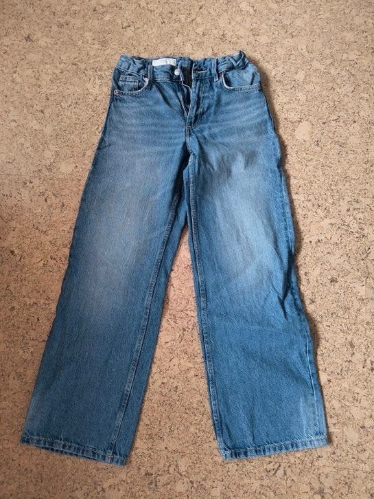 Nieuwe Zara spijkerbroek - Maat 12-13 jaar, Kinderen en Baby's, Kinderkleding | Maat 158, Broek, Meisje, Nieuw, Ophalen of Verzenden