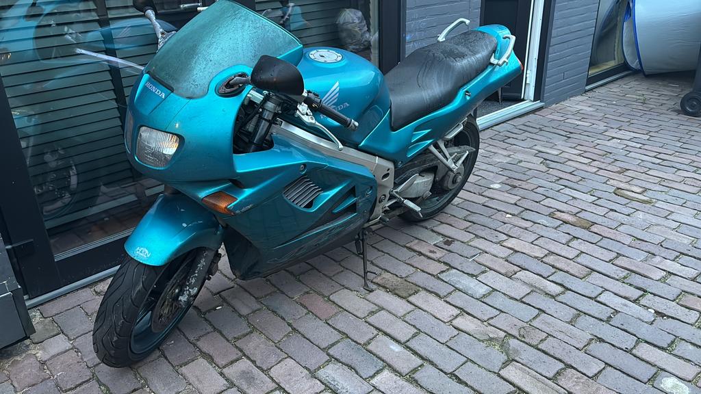 Honda vfr 750f rc36 2, Ophalen of Verzenden