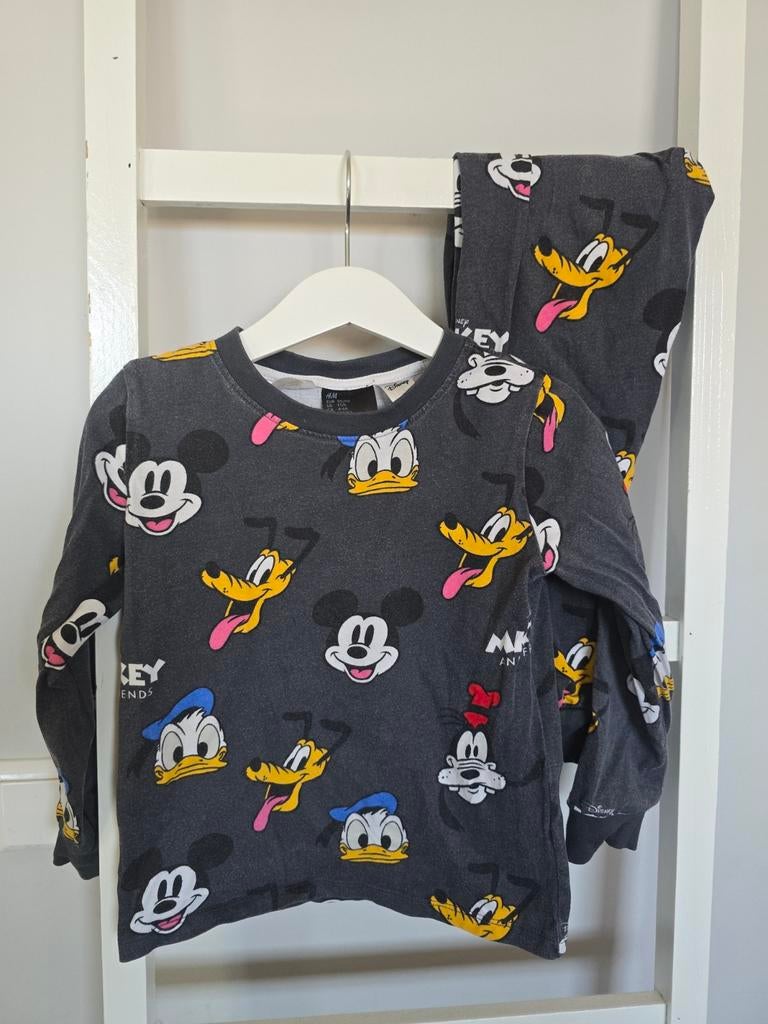 H&M Disney Mickey Mouse pyjama set maat 110/116, Nacht- of Onderkleding, H&M, Ophalen of Verzenden, Zo goed als nieuw