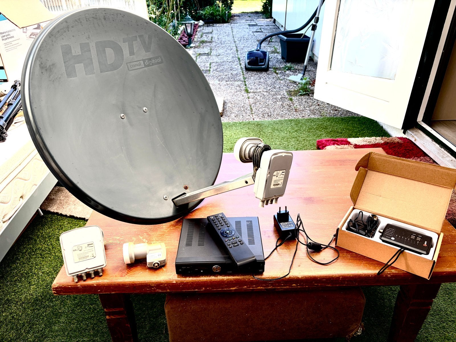 Canal Digital HD TV schotel, ontvanger, LNB's & Sat finder, Ophalen, Gebruikt, (Schotel)antenne, Overige merken