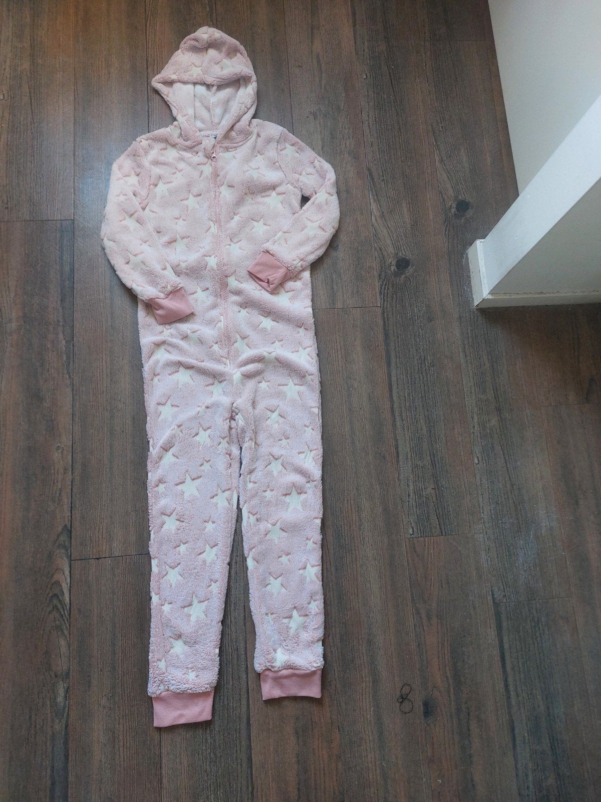 Nieuwe onesie met sterren maat 122/128, Ophalen of Verzenden, Nieuw