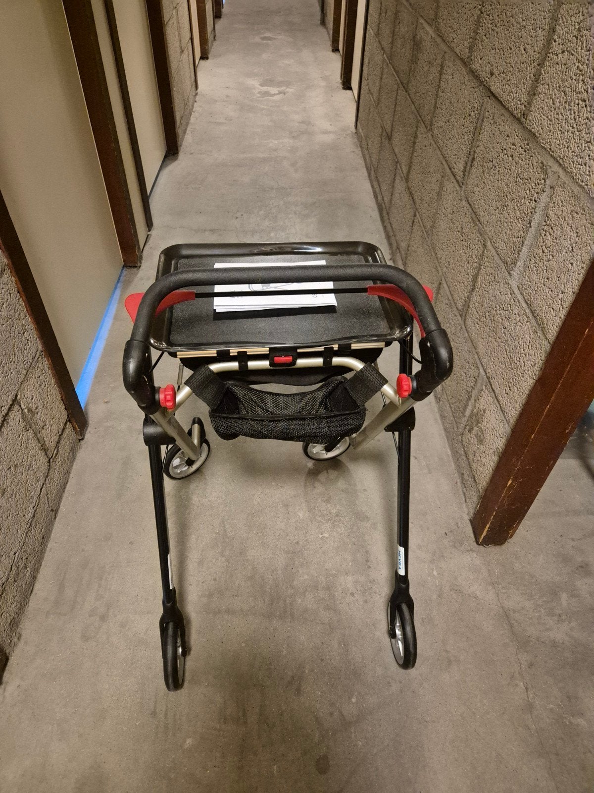 Binnen rollator, Diversen, Rolstoelen, Ophalen, Inklapbaar, Zo goed als nieuw, Duwrolstoel