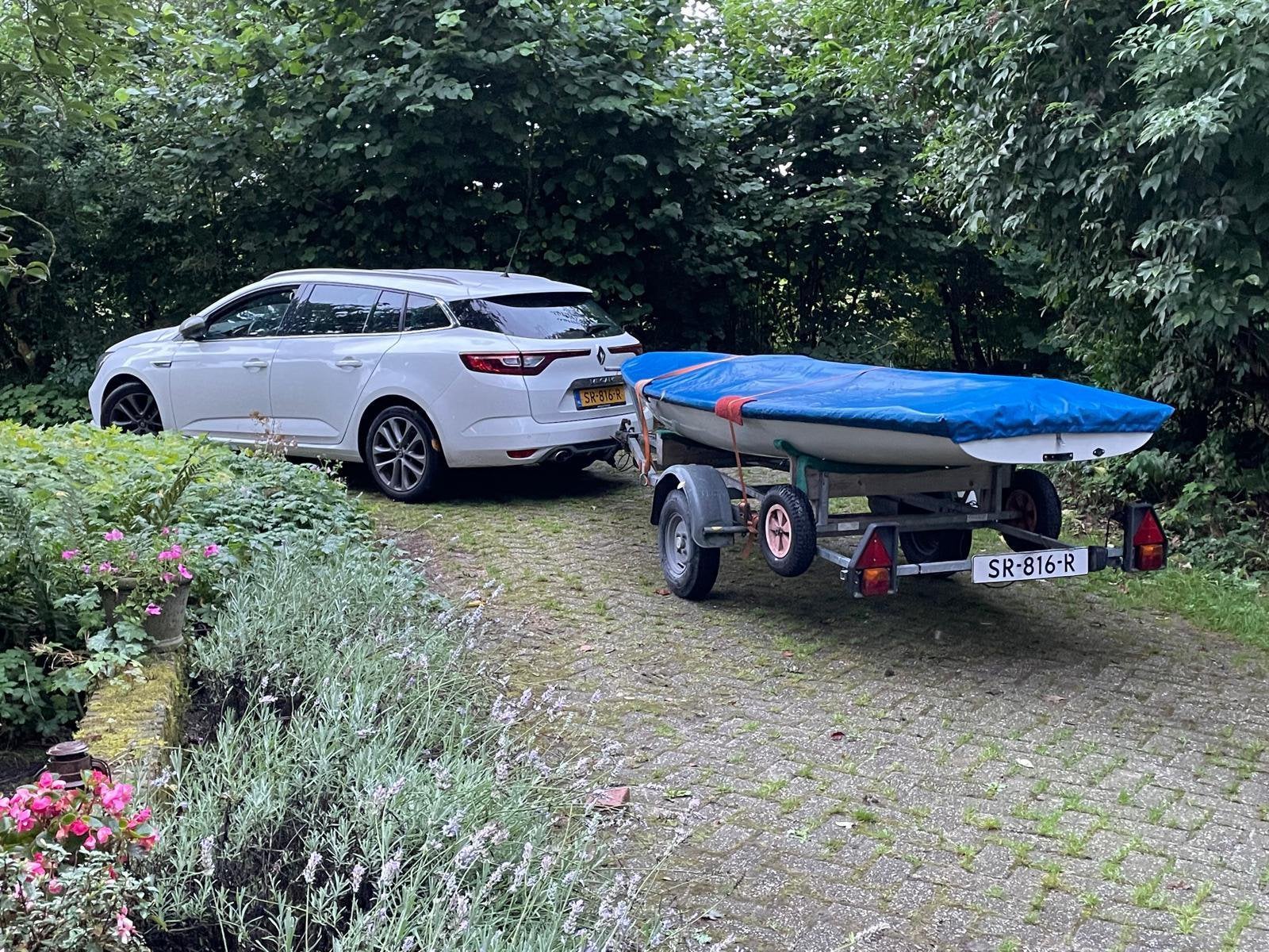 TK Laser/Ilca met weg- en waltrailer. Ilca 6 en 7 zeil+mast, Ophalen, Zo goed als nieuw, Laser, Polyester