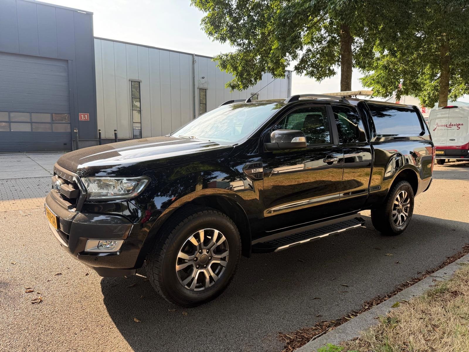 Ford Ranger 3.2 TDCi Wildtrak Supercab 4 x4 ZEER NETTE FORD, Auto's, Ford, Gebruikt, Euro 6, Automatische klimaatregeling, Leder en Stof