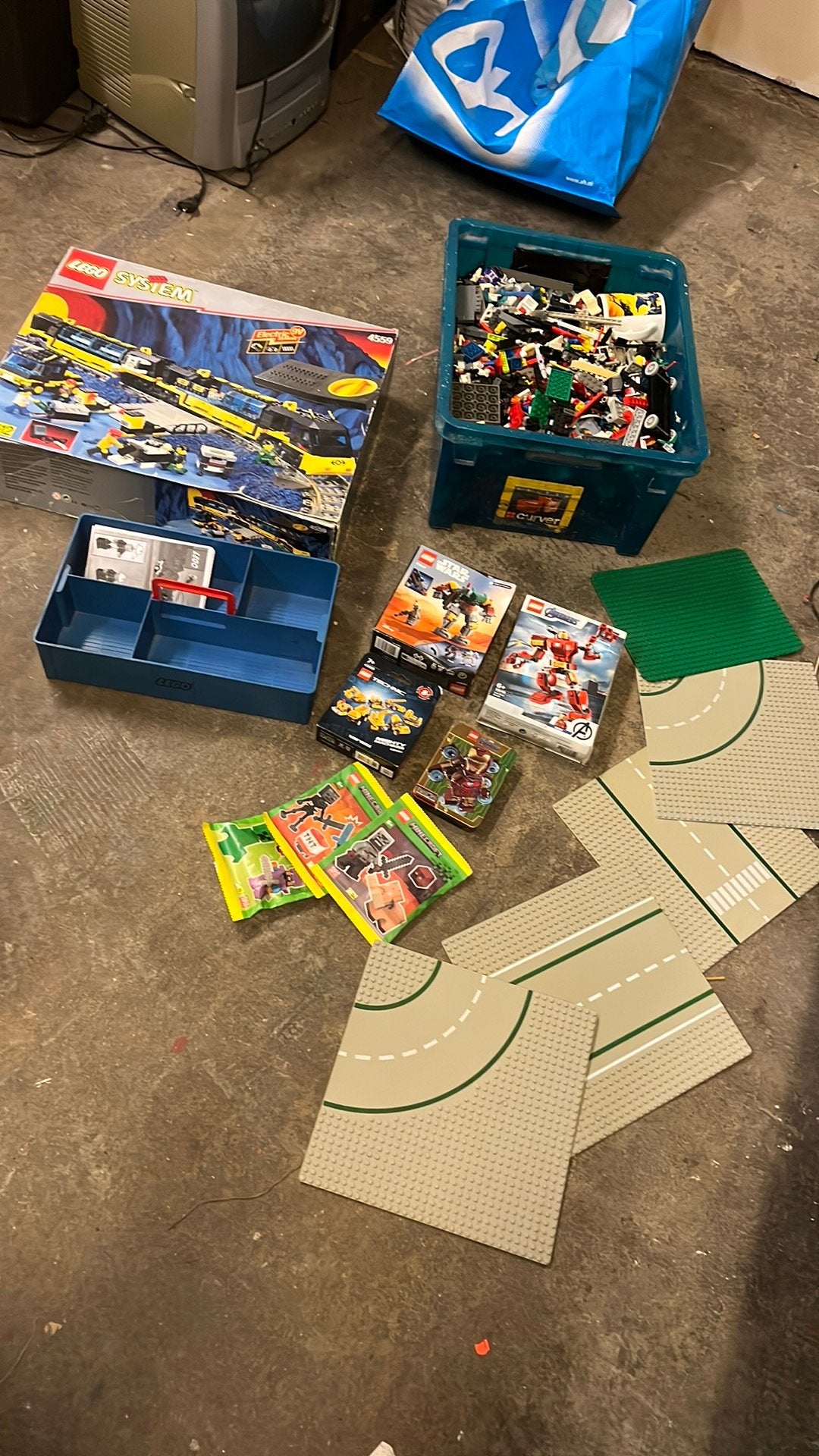 Lego partij trein- grondplaten- 7kg lego blokjes- sealed leg, Ophalen of Verzenden, Zo goed als nieuw