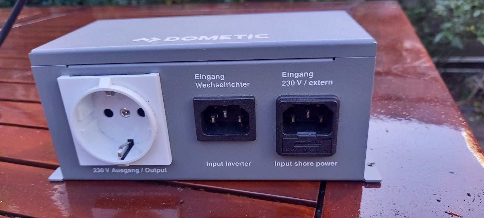 Voorrangschakelaar (automatische) Dometic, voor omvormer/ ne, Caravans en Kamperen, Ophalen of Verzenden, Zo goed als nieuw