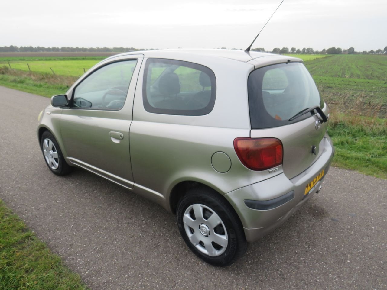 Toyota Yaris 1.3 VVT-1 LUNA 2003 NIEUWE APK! (bj 2003), Overige carrosserieën, Toyota-Allee 2 ,50858, Köln, Deutschland, 13 cc