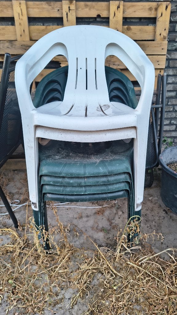Plastic tuinstoelen, Tuin en Terras, Tuinstoelen, Ophalen, Gebruikt, Plastic, Stapelbaar