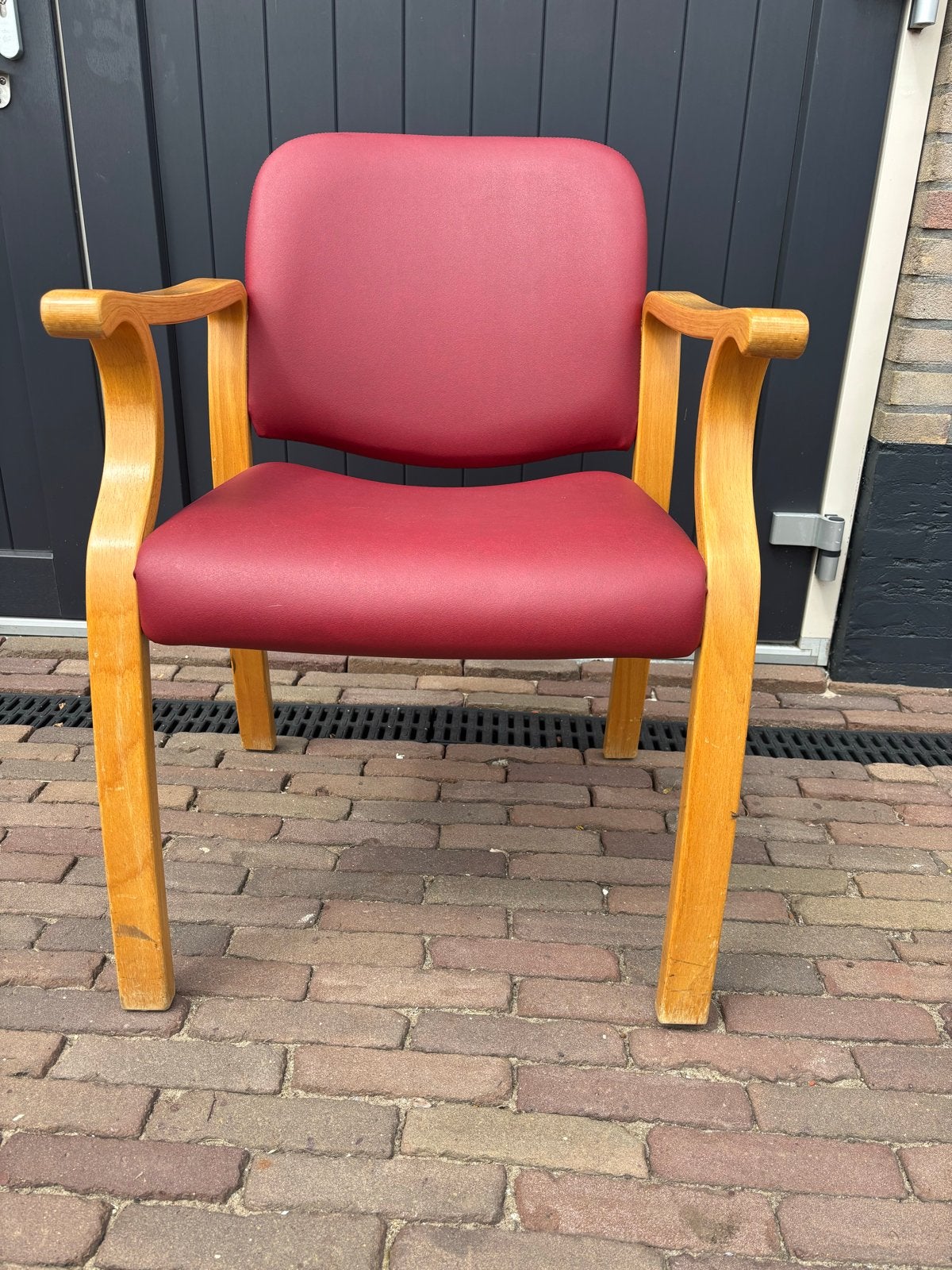 Comfortabele Leren Stoel - Ideaal voor Ouderen, Ophalen, Gebruikt, Leer, Eén