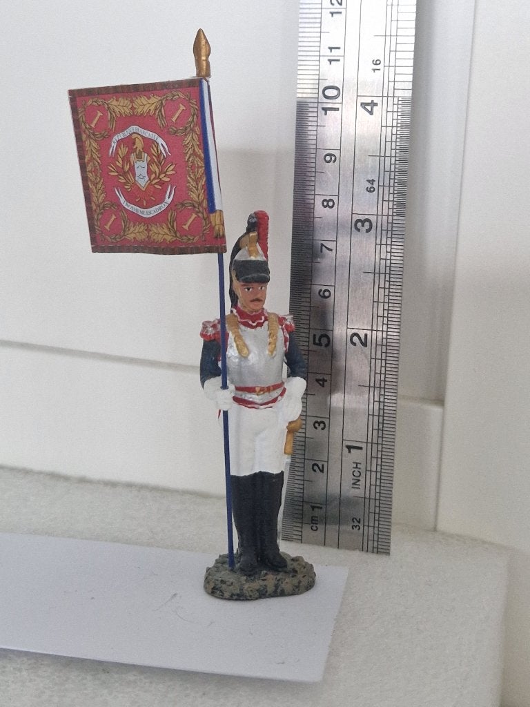 tinnen soldaat (leger Napoleon) met vlag 8, Ophalen of Verzenden, Gebruikt