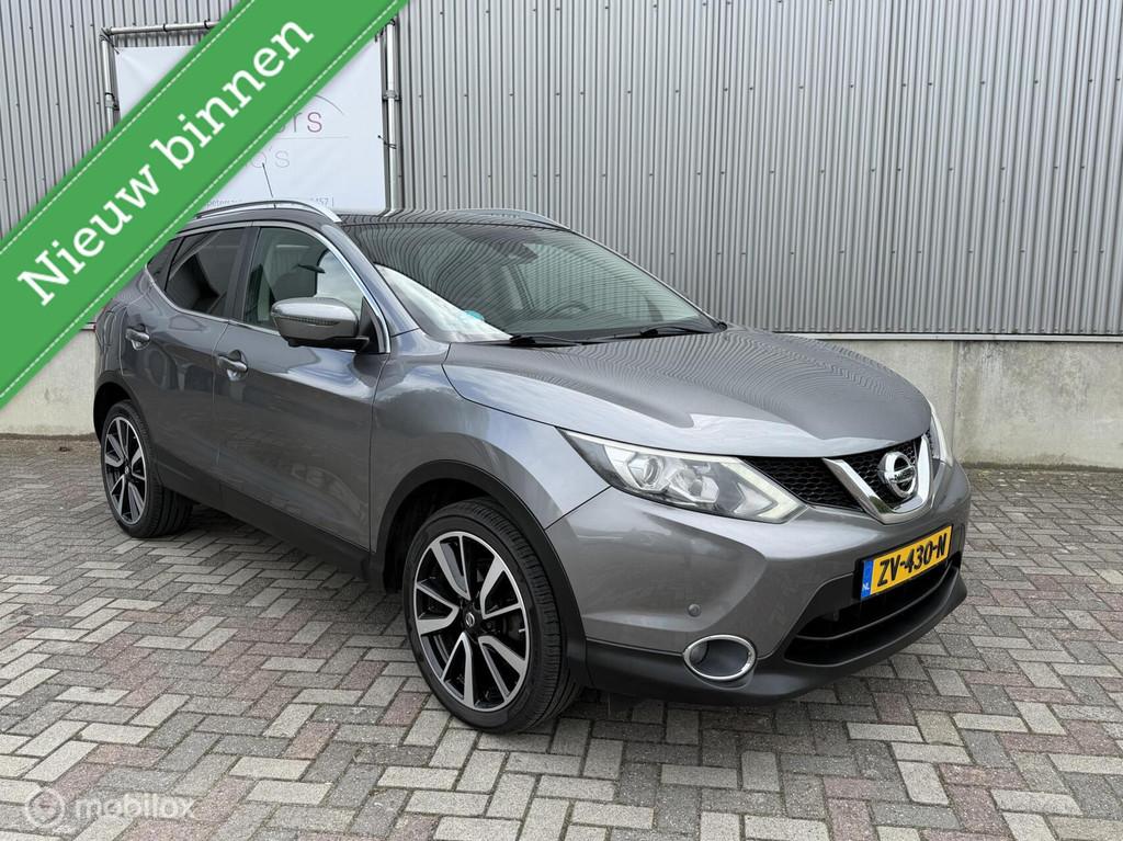 Nissan Qashqai 1.2 Tekna 2015 / Trekhaak / Camera / Leer / P, Voorwielaandrijving, Euro 5, Gebruikt, 4 cilinders