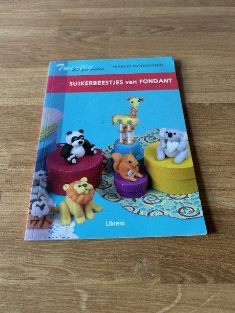 B34-boek Suikerbeestjes van fondant, Ophalen of Verzenden, Gelezen, Fictie algemeen