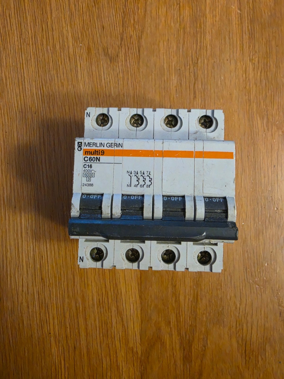 Merlin Gerin Multi 9 C60N C16 installatieautomaat (3P+N), Ophalen of Verzenden, Gebruikt