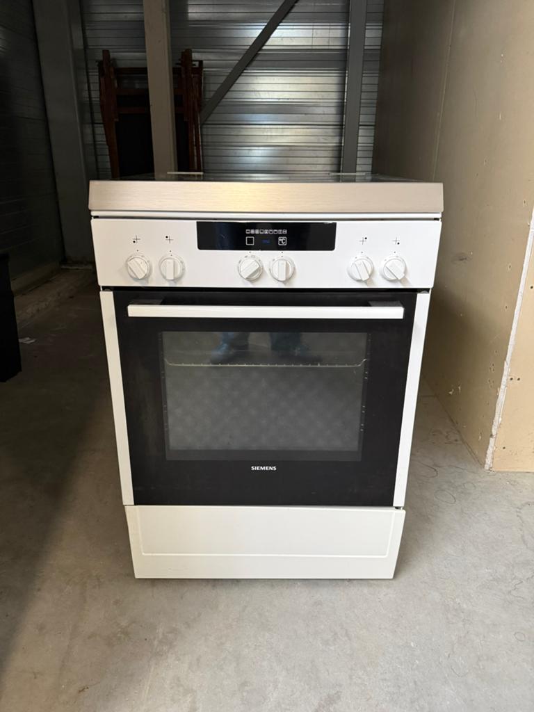 Fornuis (gas) + oven, Witgoed en Apparatuur, Fornuizen, Ophalen, Gebruikt, 4 kookzones, Gas
