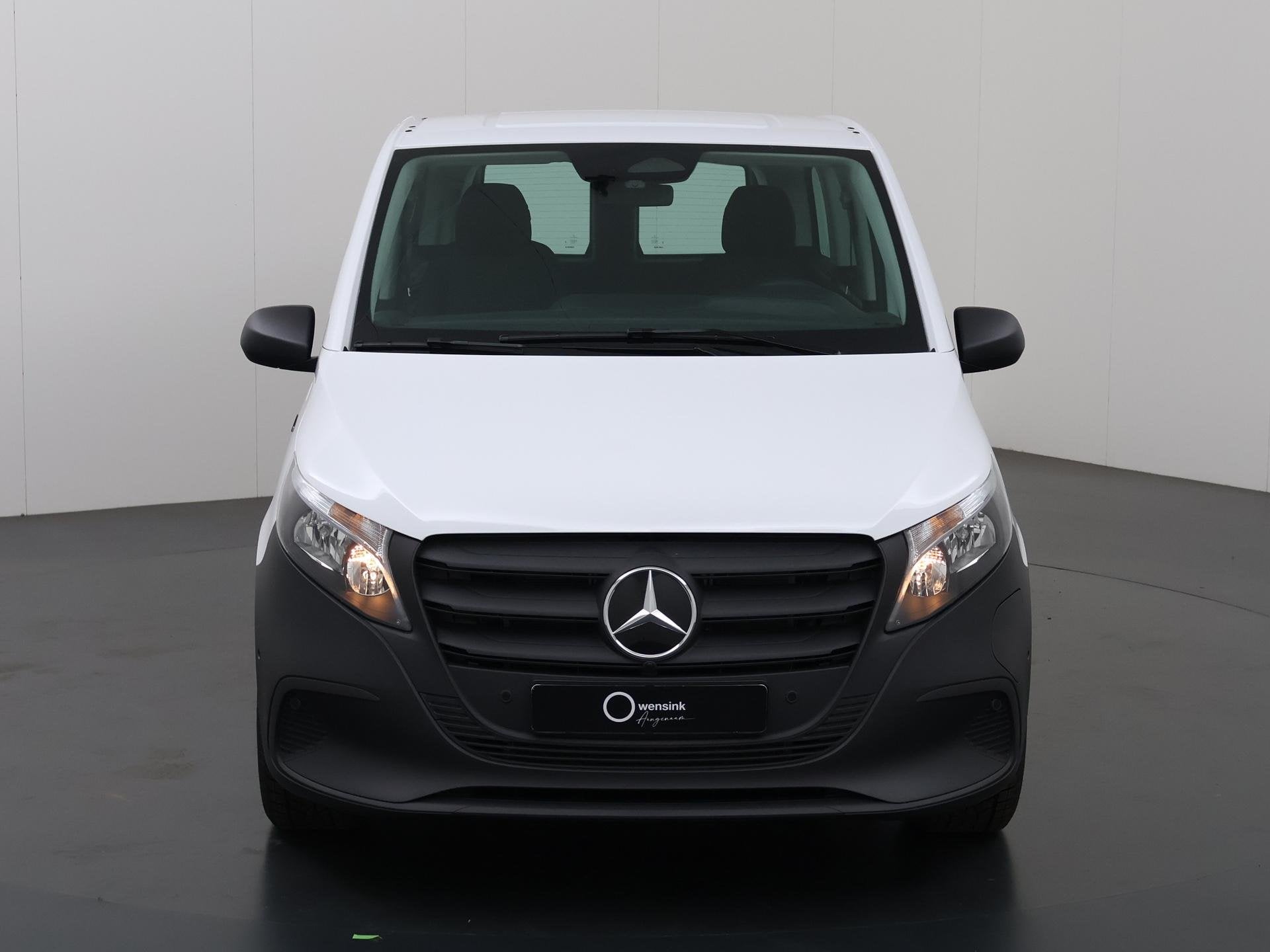 Mercedes-Benz eVito Tourer 129 L2 PRO 90kWh | Snelladen 110, Auto's, Stof, Mercedes-Benz, Nieuw, 371 km