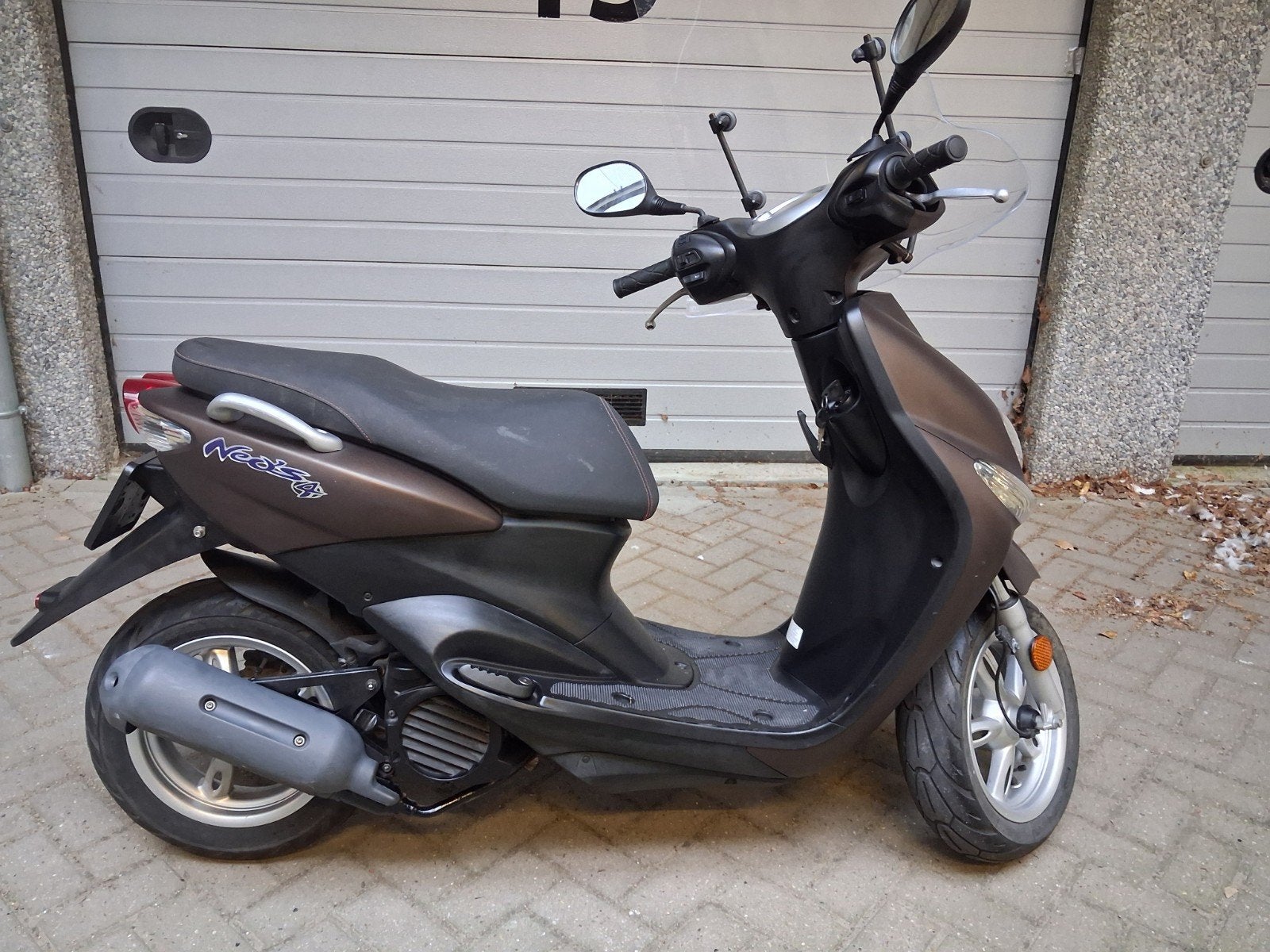 Yamaha neos 4tact uit 2014, Ophalen, Zo goed als nieuw, Benzine, Neo's
