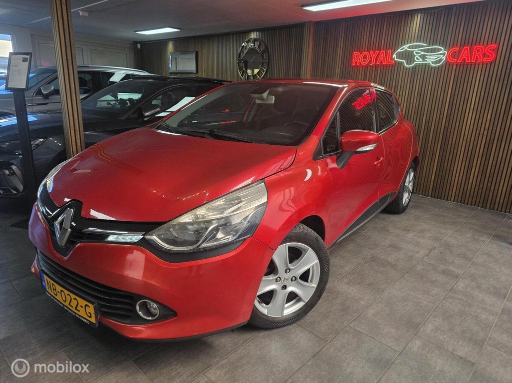 Renault Clio 0.9 TCe Dynamique/ Cruise Control / Navigatie, Voorwielaandrijving, 540 kg, Handgeschakeld, Geïmporteerd