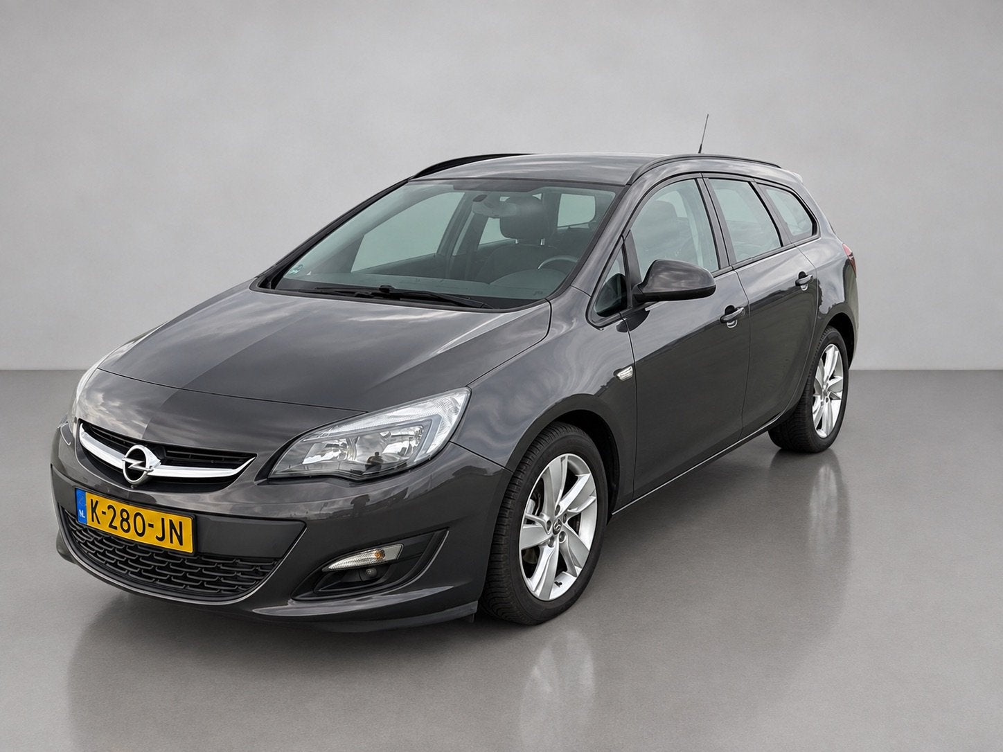 Opel Astra Sports Tourer 1.4 Turbo – 140 PK – APK juli 2027, Auto's, Voorwielaandrijving, Dealer onderhouden, Zwart, 4 cilinders