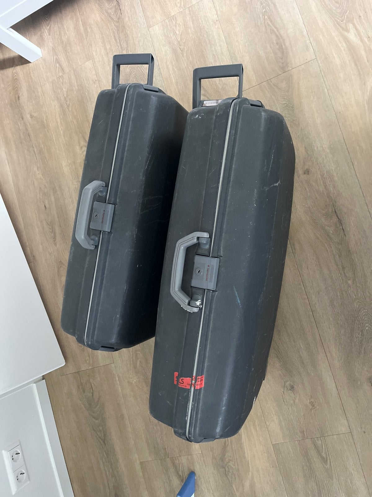 2 Samsonite koffers met sleutels, Sieraden, Tassen en Uiterlijk, Ophalen, Gebruikt, Hard kunststof, 45 tot 55 cm