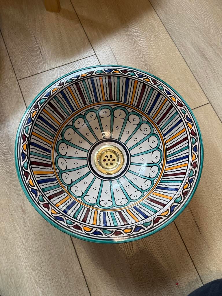 Marokkaanse waskom 35 cm - Lichte schade, buitenkansje!, Huis en Inrichting, Badkamer | Badkamermeubels, Minder dan 50 cm, Nieuw