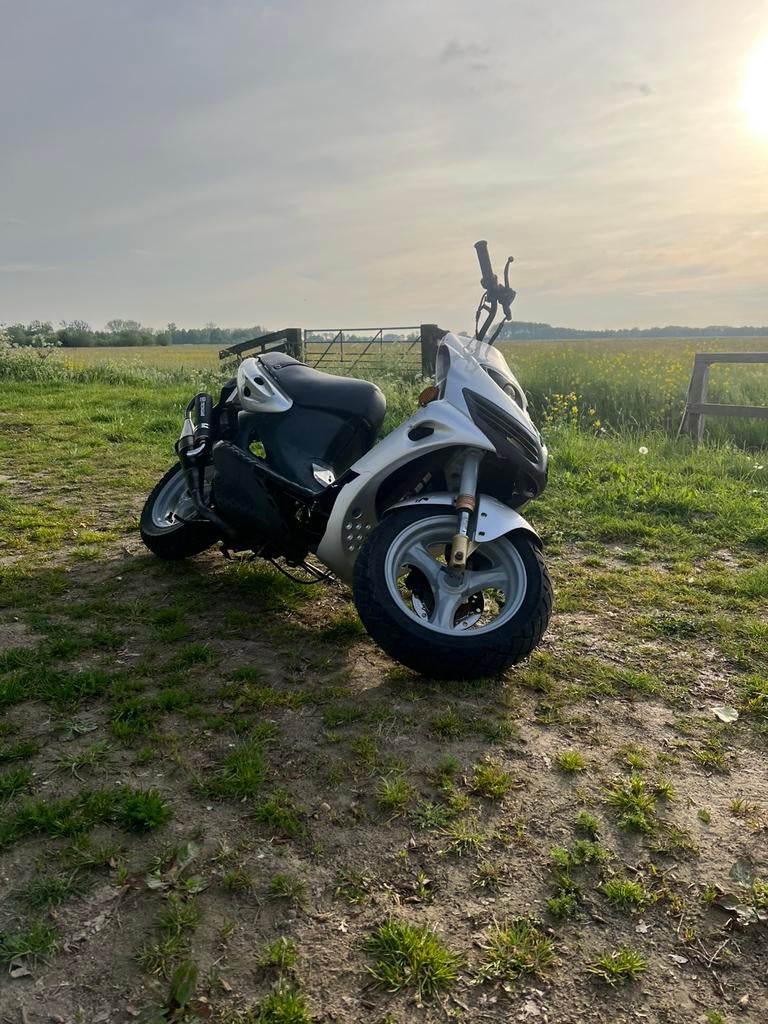 Snelle Suzuki katana 50 ac 2T, Fietsen en Brommers, Tweetakt, Gebruikt, Ophalen of Verzenden, 50 cc