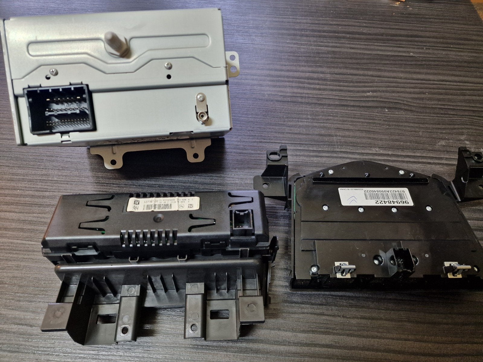Originele Chevrolet Cruze Radio / CD-Speler + Scherm en Bedi, Auto-onderdelen, Ophalen of Verzenden, Gebruikt, Chevrolet