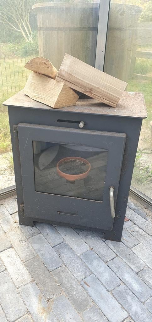 Compacte Houtkachel - Ideaal voor kleine ruimtes, Ophalen