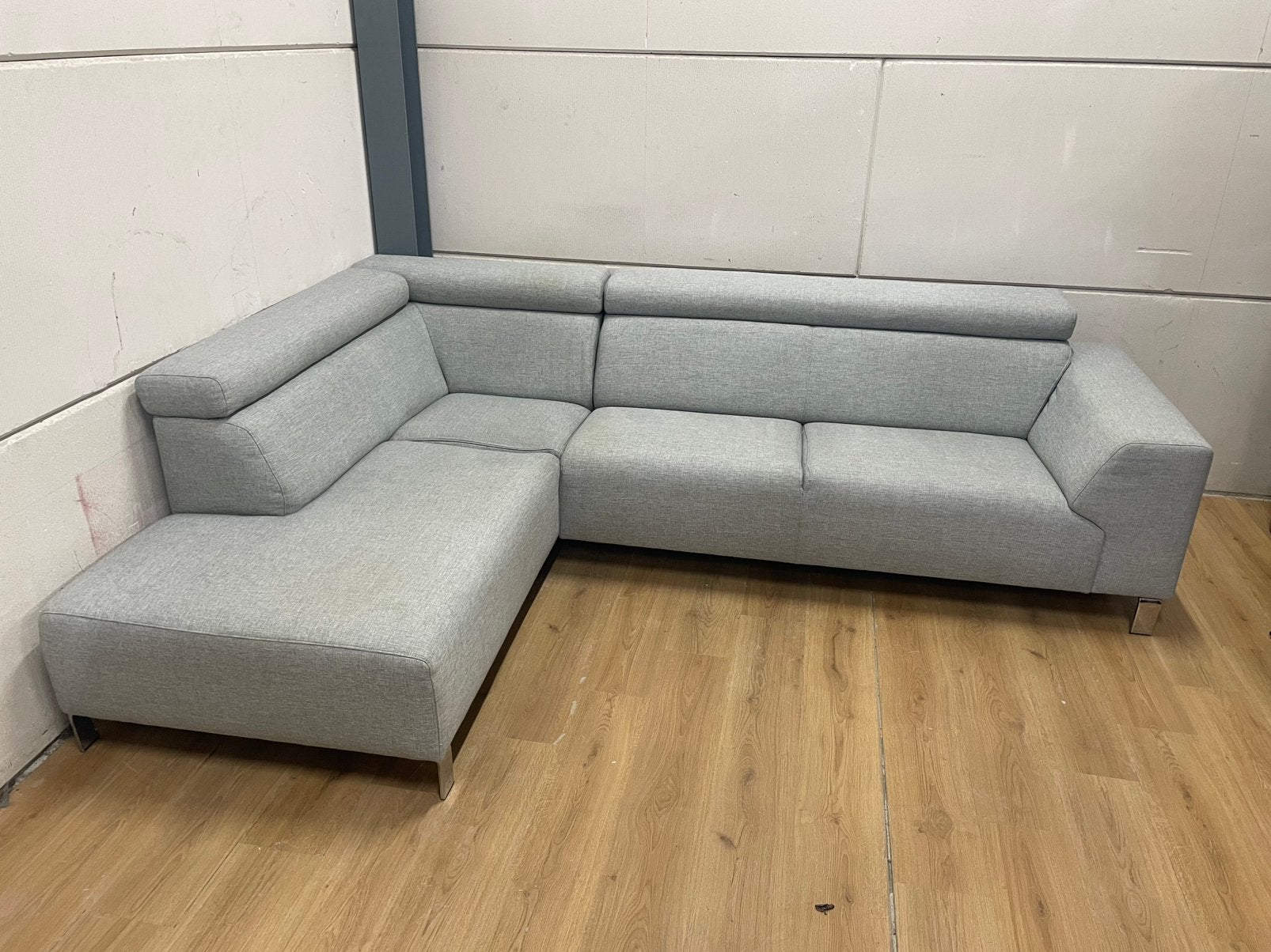 Mooie luxe lichtgrijze INHOUSE hoekbank - GEREINIGD!!!, Ophalen, 250 tot 300 cm, Luxe, Hoekbank