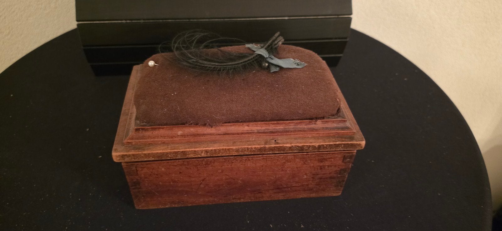 Antieke Naaidoos met Inhoud - Vintage Naaigerei, Hobby en Vrije tijd, Ophalen of Verzenden, Gebruikt, Overige typen
