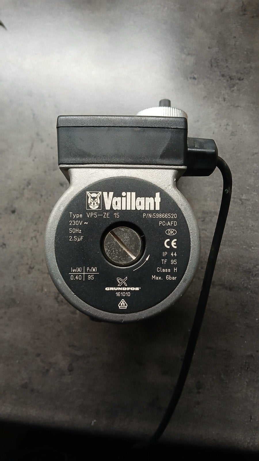 pomp vaillant vp-ze 15, Doe-het-zelf en Verbouw, Minder dan 20 liter, Ophalen of Verzenden, Geiser, Minder dan 3 jaar oud