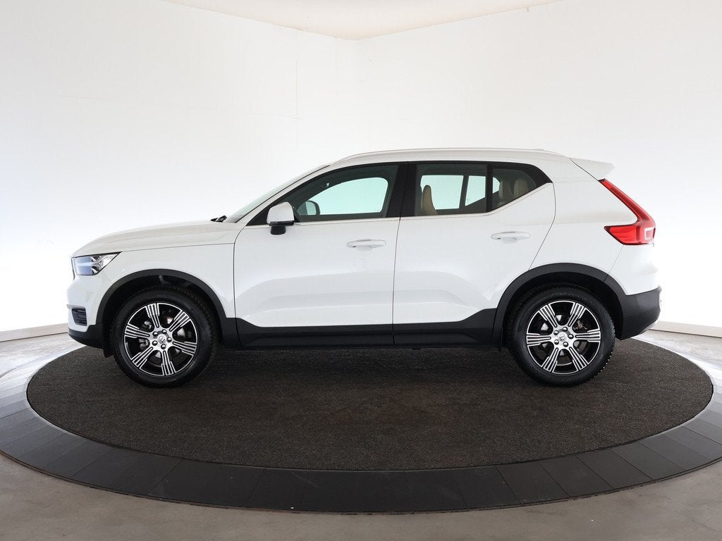 Volvo XC40 1.5 T2 Inscription | Trekhaak | Navi | Clima | Le, Gebruikt, 129 pk, Wit, Bedrijf