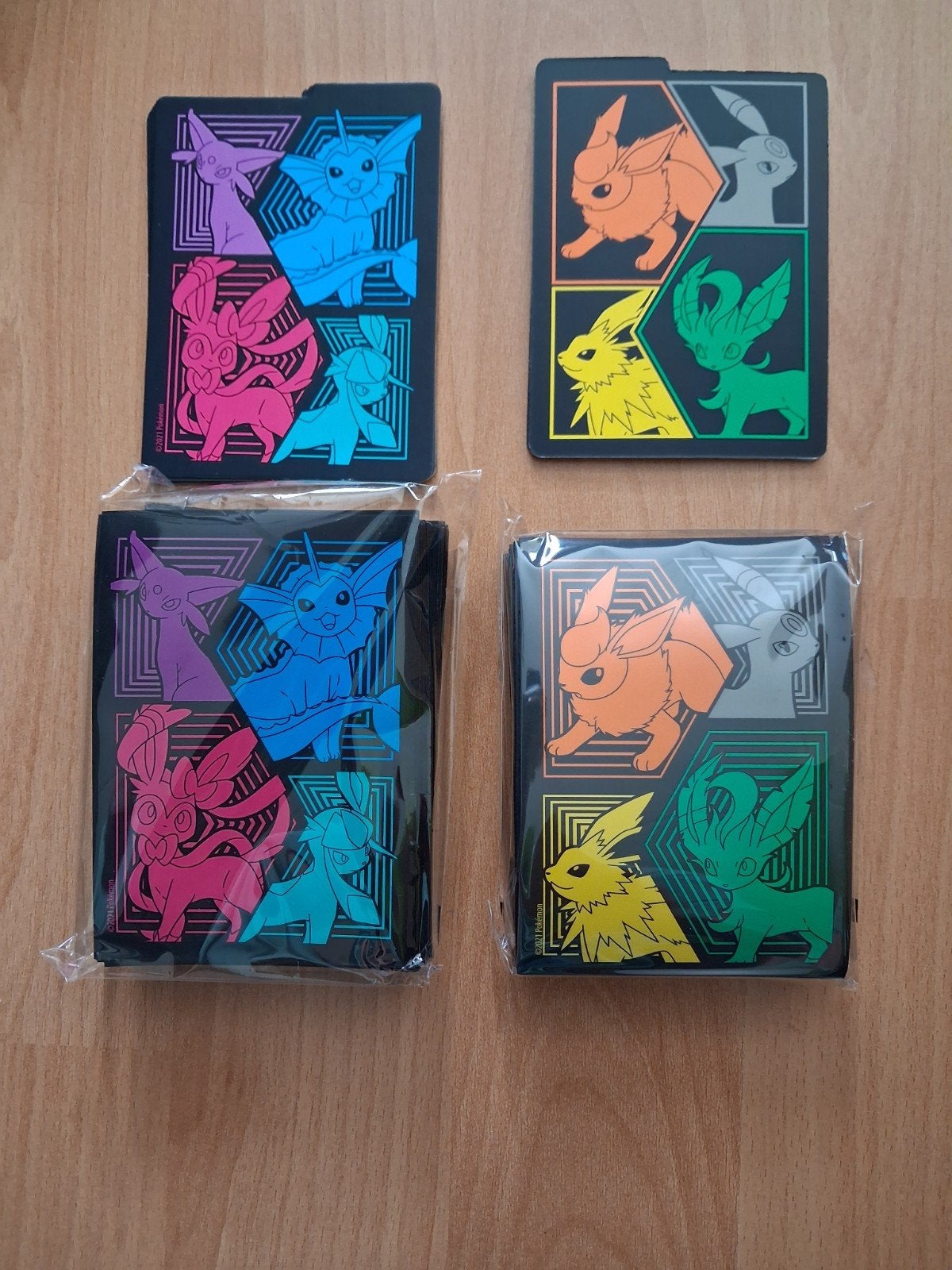 Pokémon Eeveelution Kaarthoesjes - Nieuw en Geseald, Ophalen of Verzenden, Nieuw, Sleeves of Kaarthoesjes