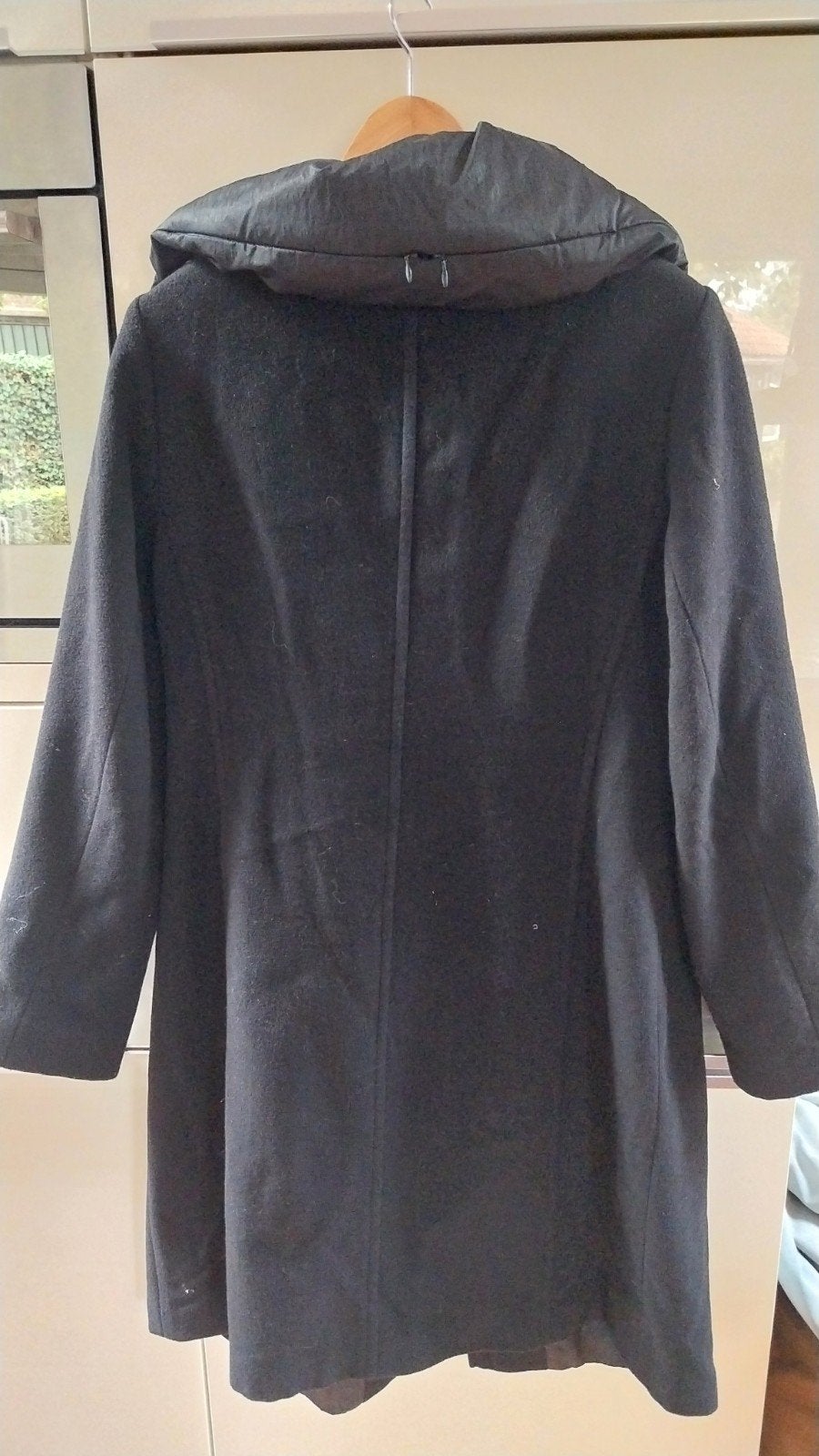 Milo Coats, zwarte mantel/ winterjas, maat 42, wol, Ophalen of Verzenden, Zo goed als nieuw, Maat 42/44 (L), Zwart