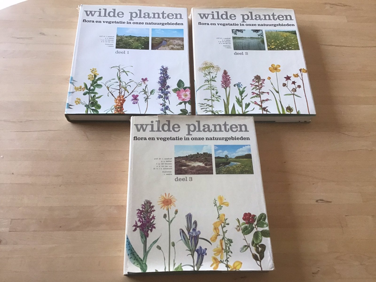 Wilde planten deel 1,2 en 3, Ophalen of Verzenden, Zo goed als nieuw, Tuinieren en Tuinplanten