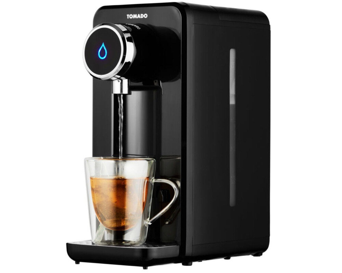 Waterkoker, direct heet water - Tomado TWD2501B, Witgoed en Apparatuur, Waterkokers, 1 tot 2 liter, Ophalen, Zo goed als nieuw
