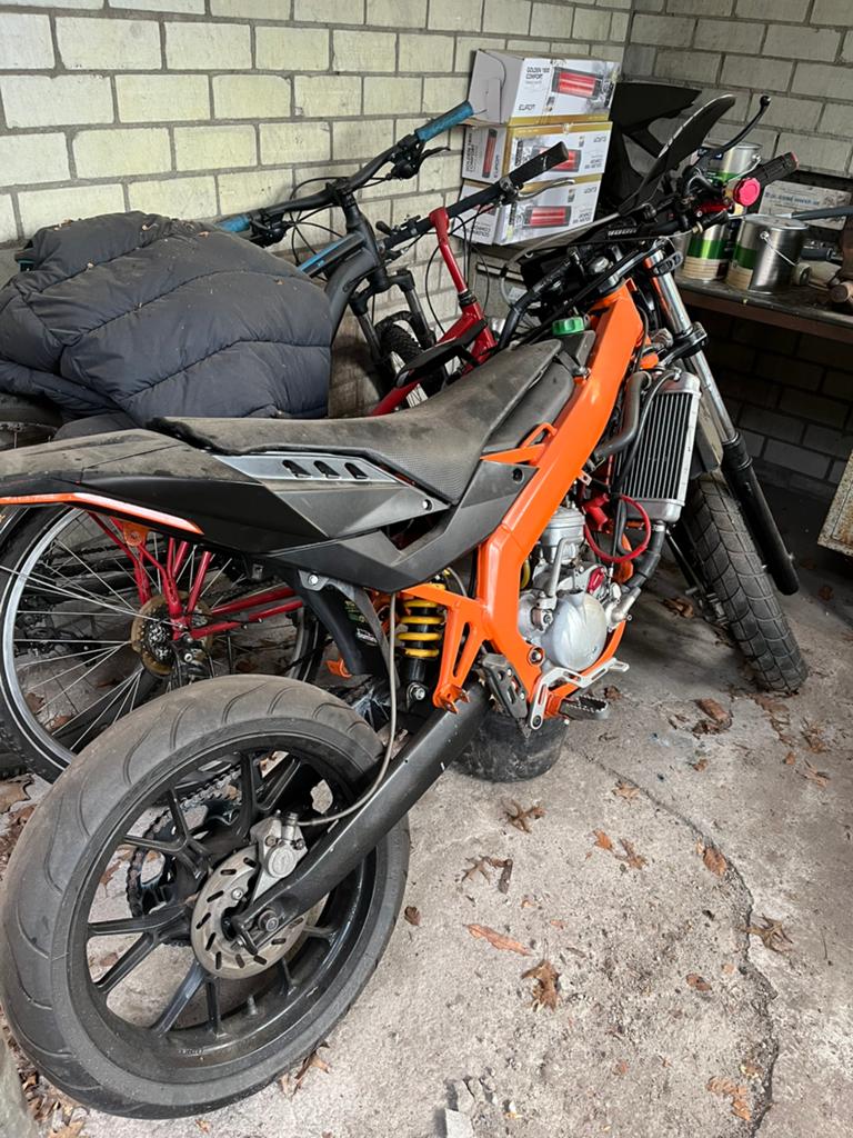 Aprilia sx50 86cc opknapper, Fietsen en Brommers, Brommers | Derbi, Gebruikt, Maximaal 45 km/u, Ophalen