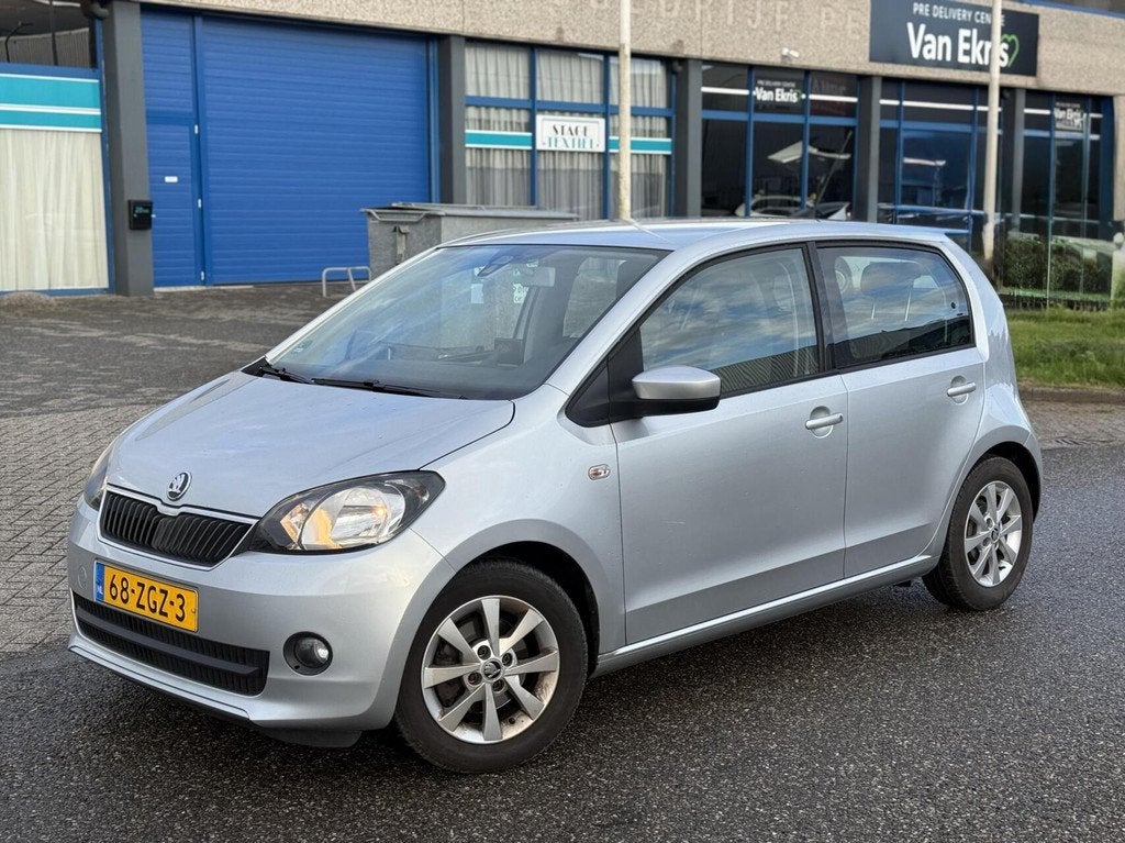 Skoda Citigo 1.0 Greentech 5-DRS Airco/Cruise/Navi 8x BANDEN, Voorwielaandrijving, Euro 5, Gebruikt, 840 kg