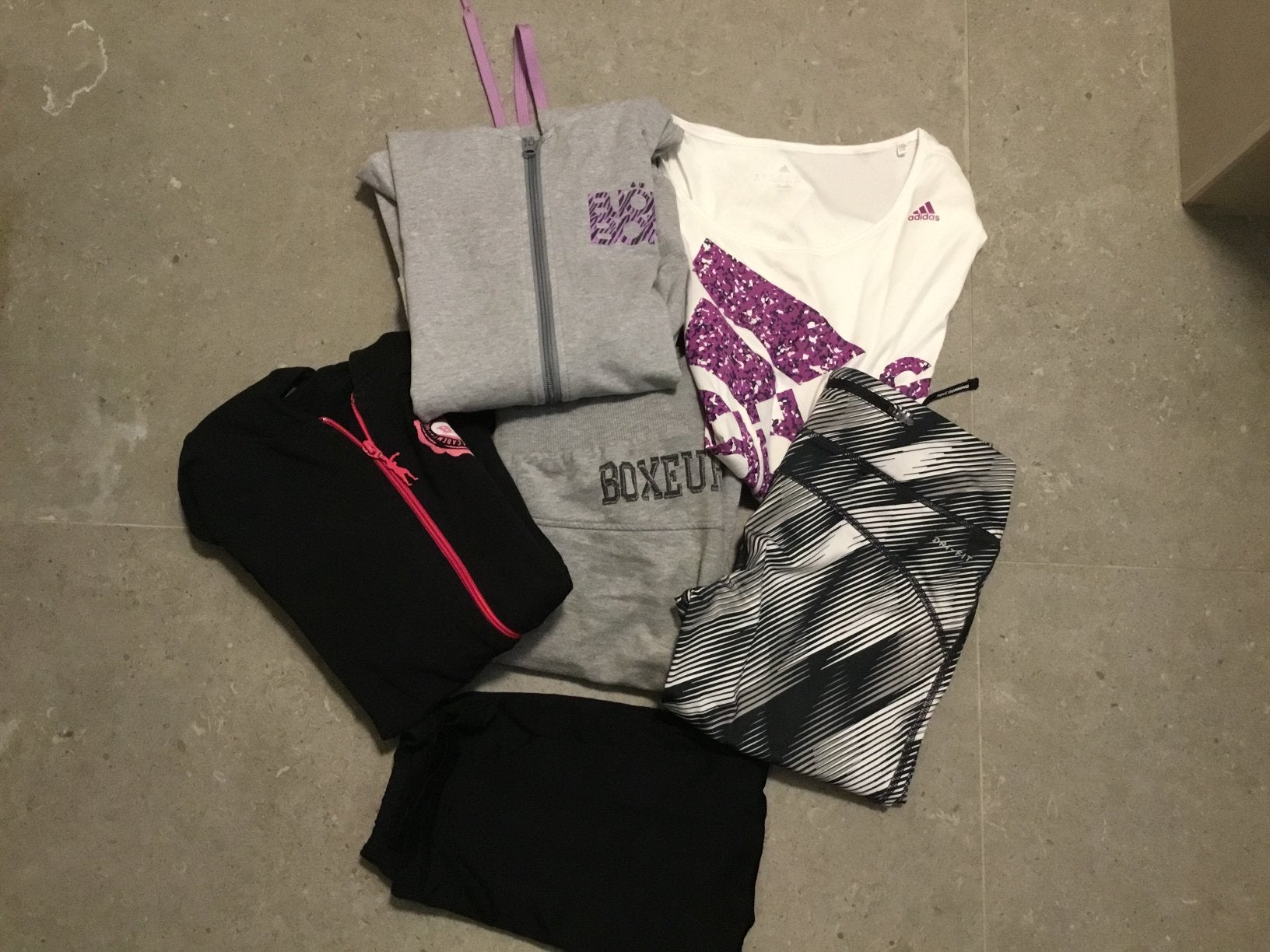 6 stuks sportkleding S allemaal merk ( zie omschrijving), Ophalen, Overige kleuren, Overige typen, Zo goed als nieuw