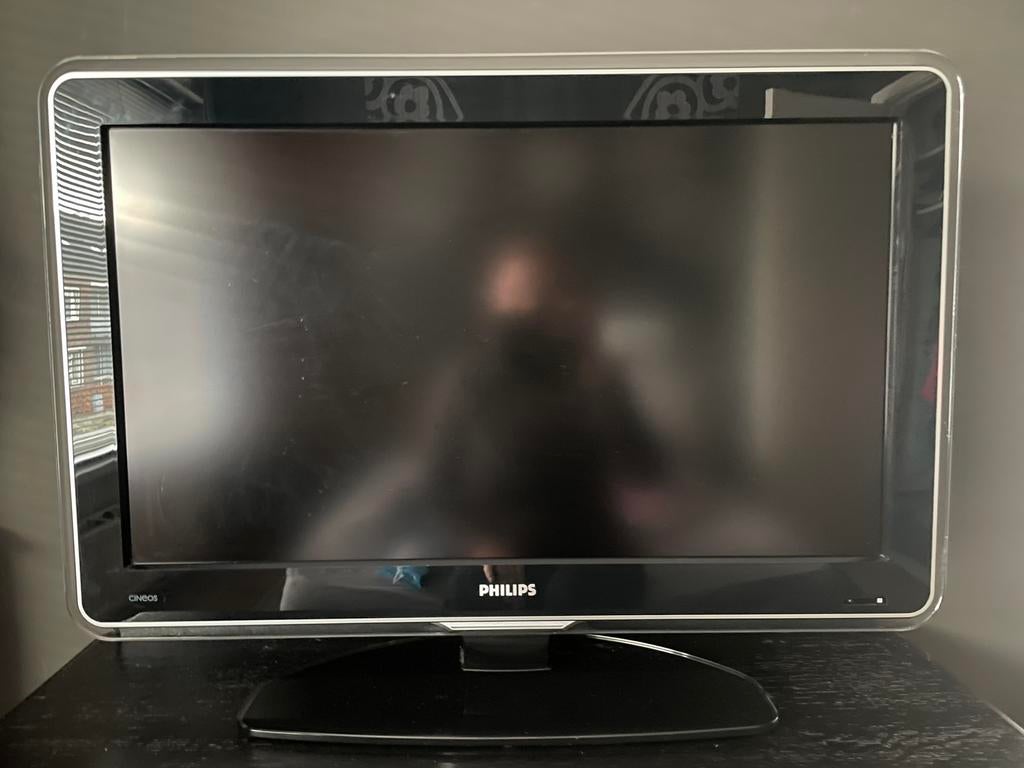 Philips Cineos 32 inch (81 cm)  LCD tv  - GEEN SMART TV!!!, Ophalen, Philips, Gebruikt, 50 Hz