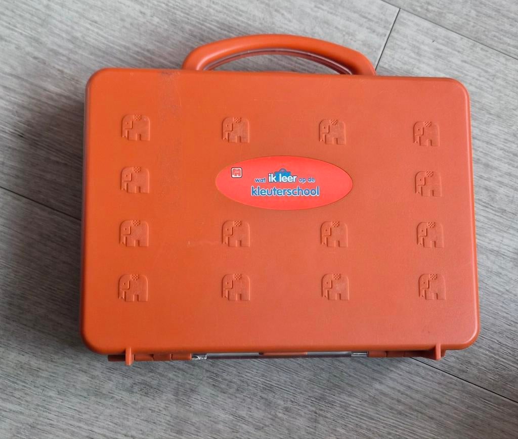 Ik leer op de kleuterschool - Prikbordspel!, Kinderen en Baby's, Speelgoed | Educatief en Creatief, Ophalen of Verzenden, Gebruikt