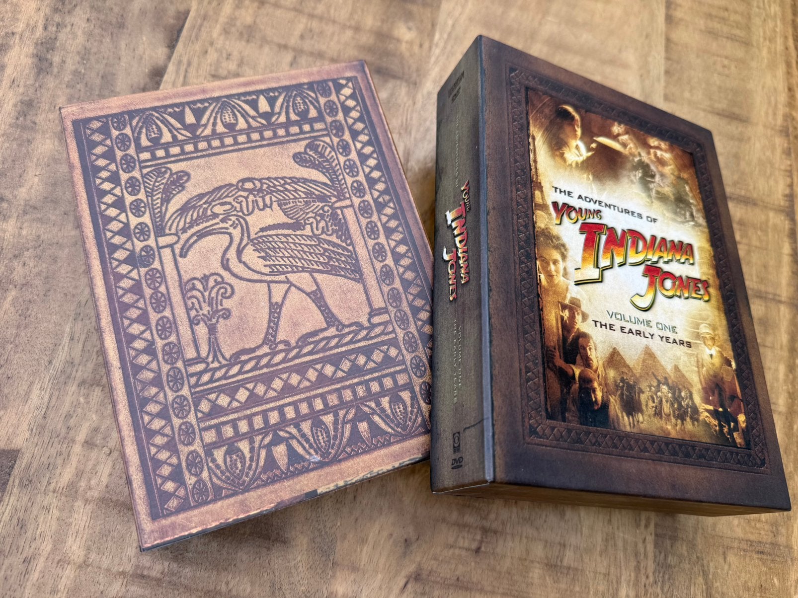 Adventures of Young Indiana Jones - Volume 1 (Luxe DVD Box), Vanaf 12 jaar, Ophalen of Verzenden, Zo goed als nieuw, Boxset