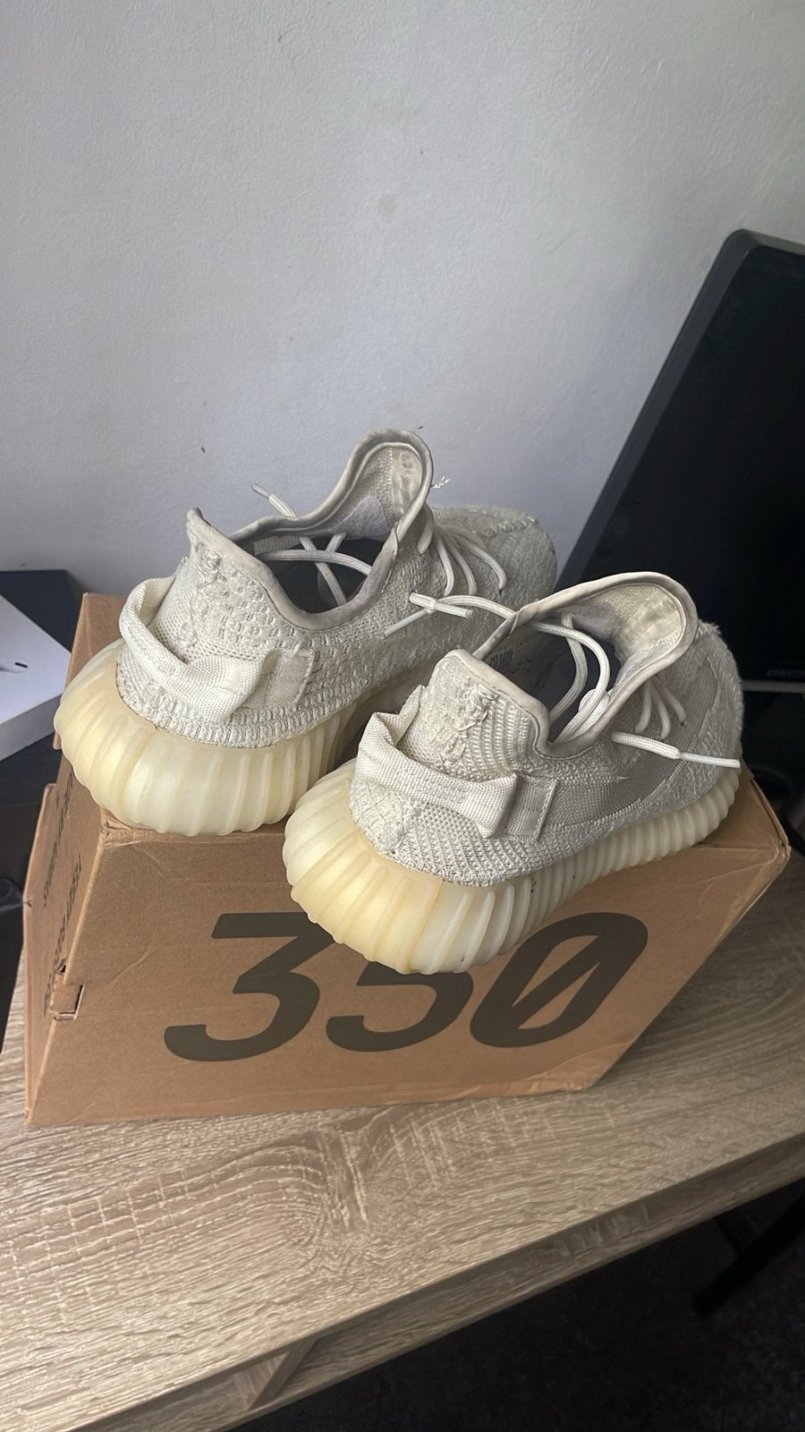 yeezy 350, Kleding | Heren, Ophalen of Verzenden, Zo goed als nieuw
